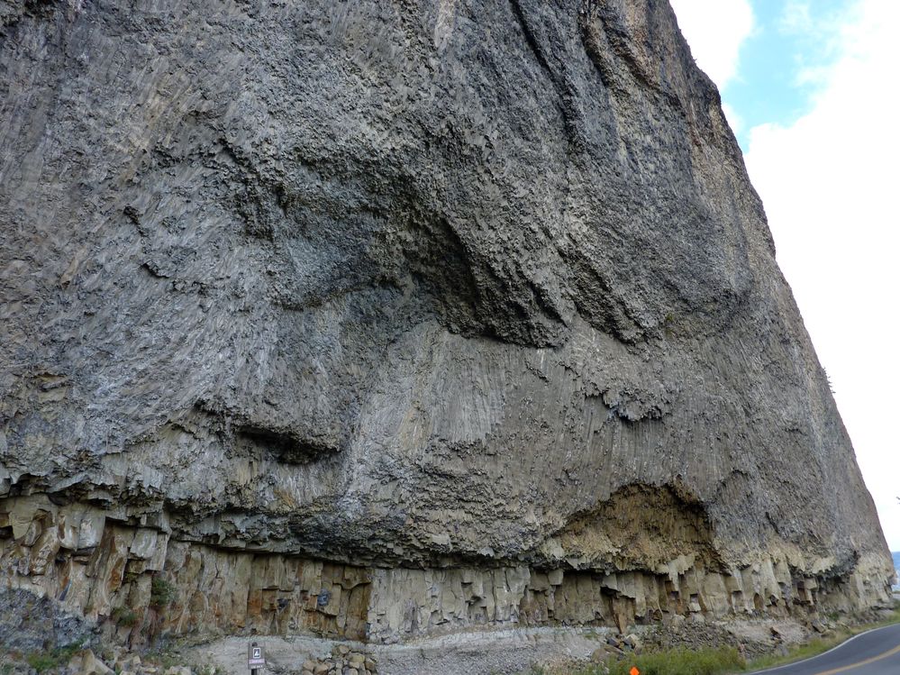 Yellowstone Tower Roosevelt (22).JPG